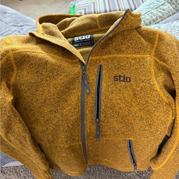 Stio Canada Weathergear Wool Blend Hoodies in Mustard and Gray - Picture 2 of 5